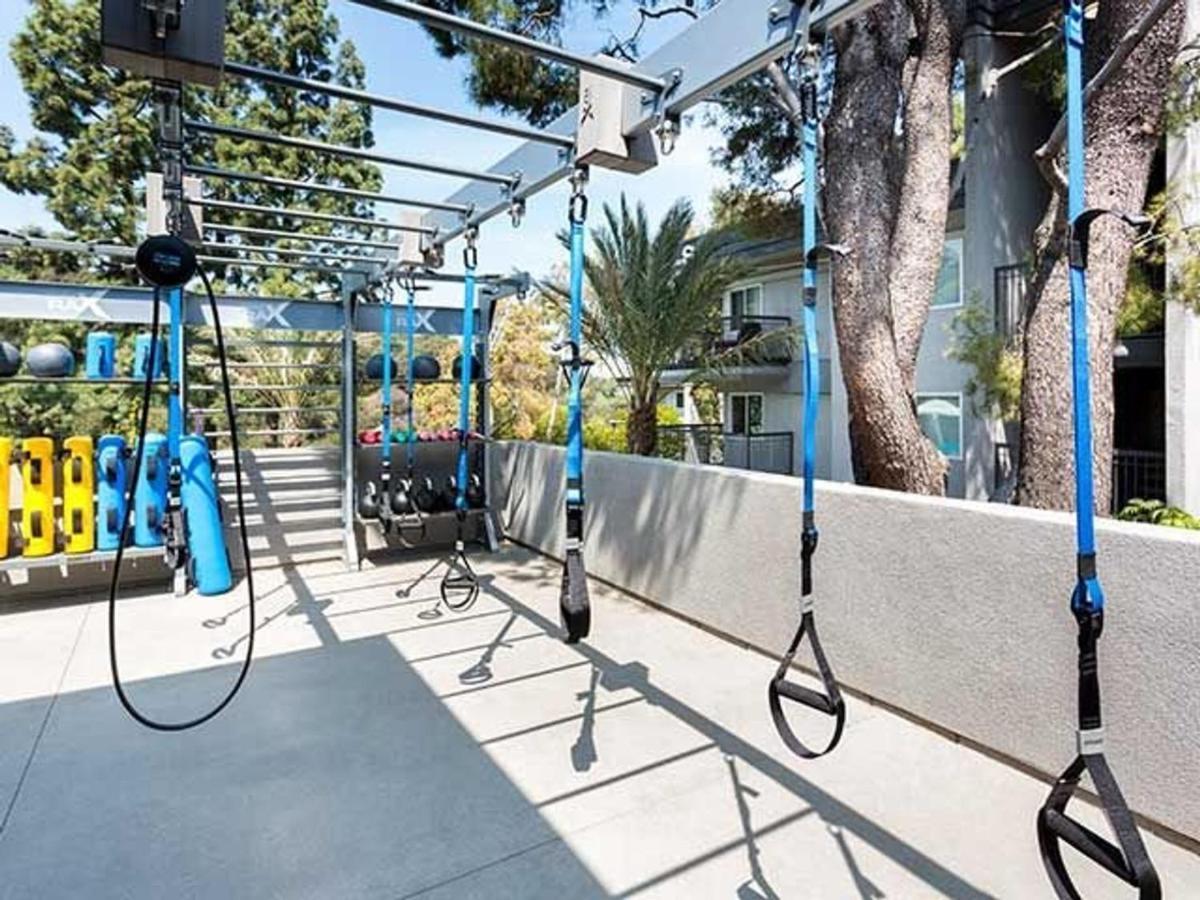 Burbank 1br W Pool Wd Gym Nr Tj Wf Lax-788